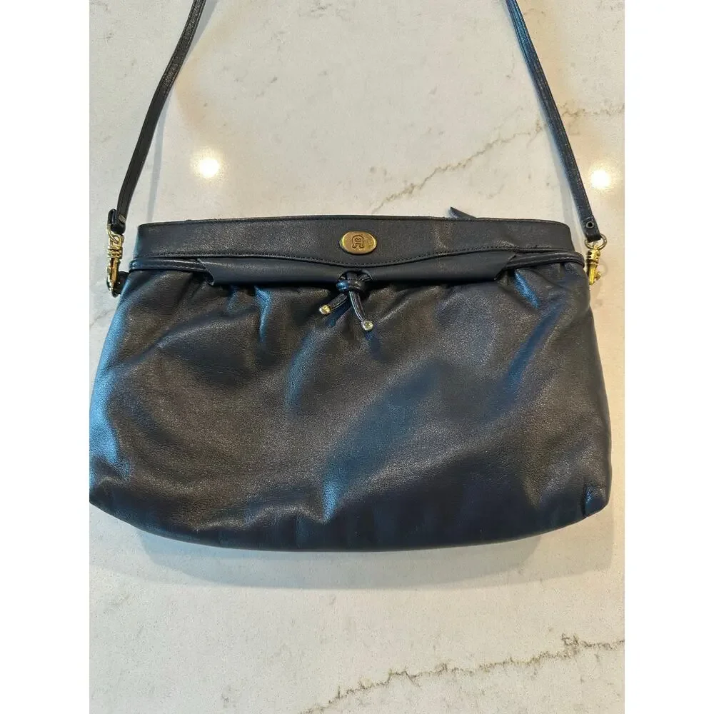 Vintage Etienne Aigner Navy Leather Mini Shoulder Bag 90’s Y2K Minimalist Purse